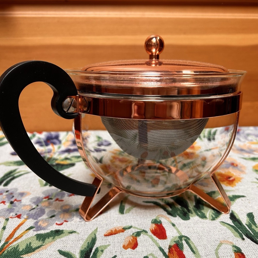 Bodum Chambord 5.5-Cup Copper Glass Teapot Mothers Day Mom Gift Tea Party Brunch